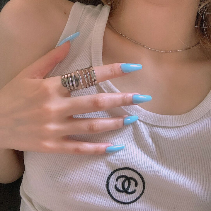 Artificial nail extensions with high gloss finish Kalsten