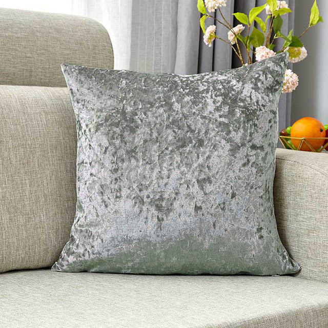 Square cushion cover made of crushed velvet with a soft texture and concealed zipper Kalsten