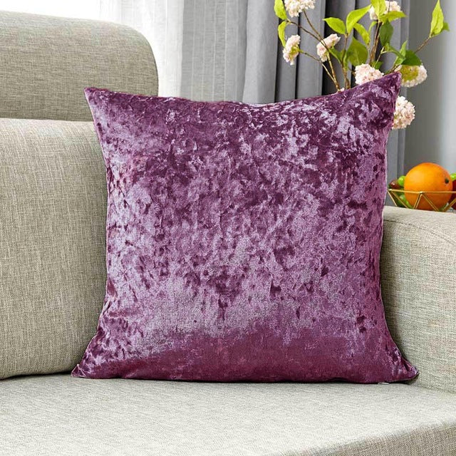 Square cushion cover made of crushed velvet with a soft texture and concealed zipper Kalsten