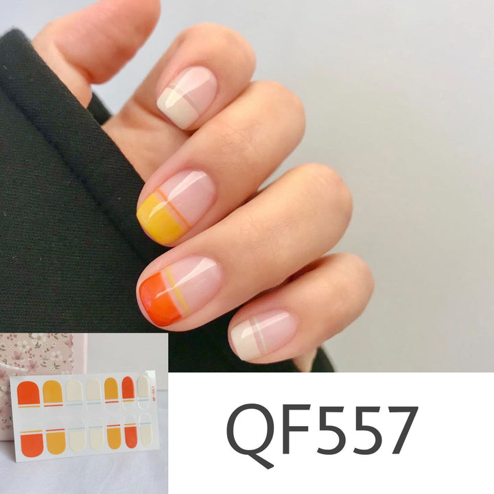 Artificial nail art with star design Kalsten