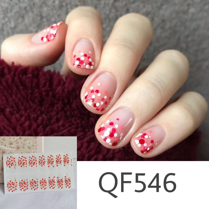 Artificial nail art with star design Kalsten