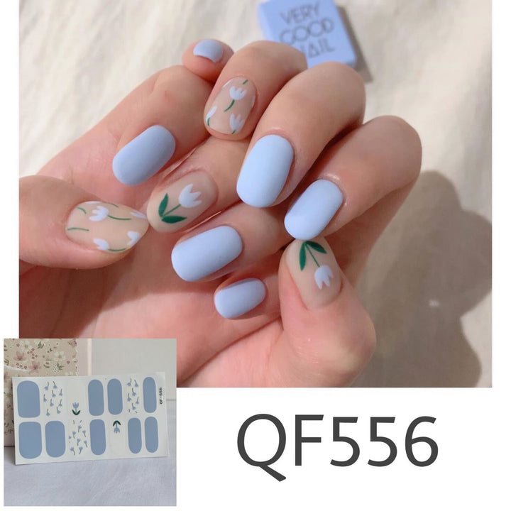Artificial nail art with star design Kalsten