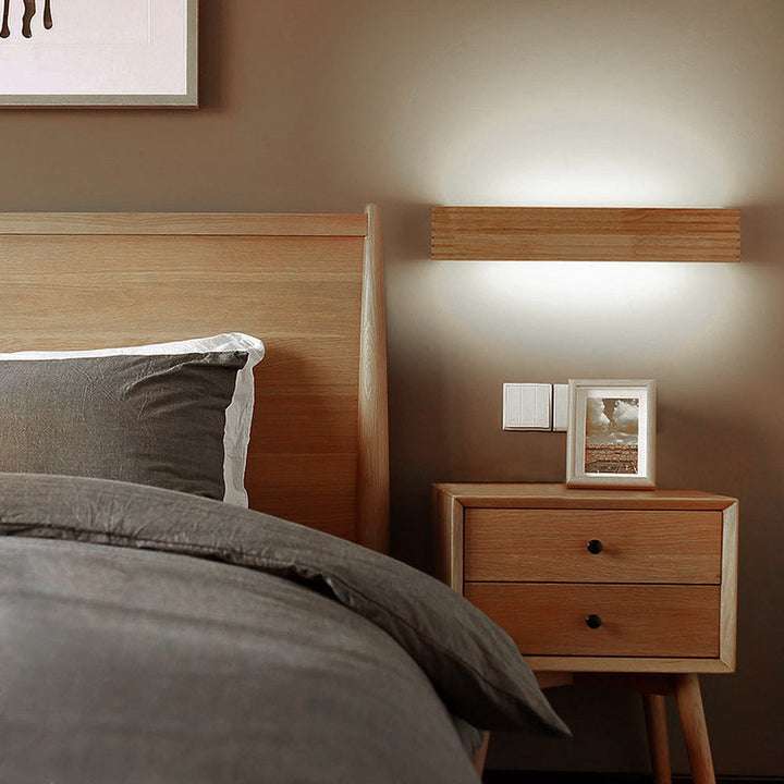 Modern Wood LED Wall Light Kalsten