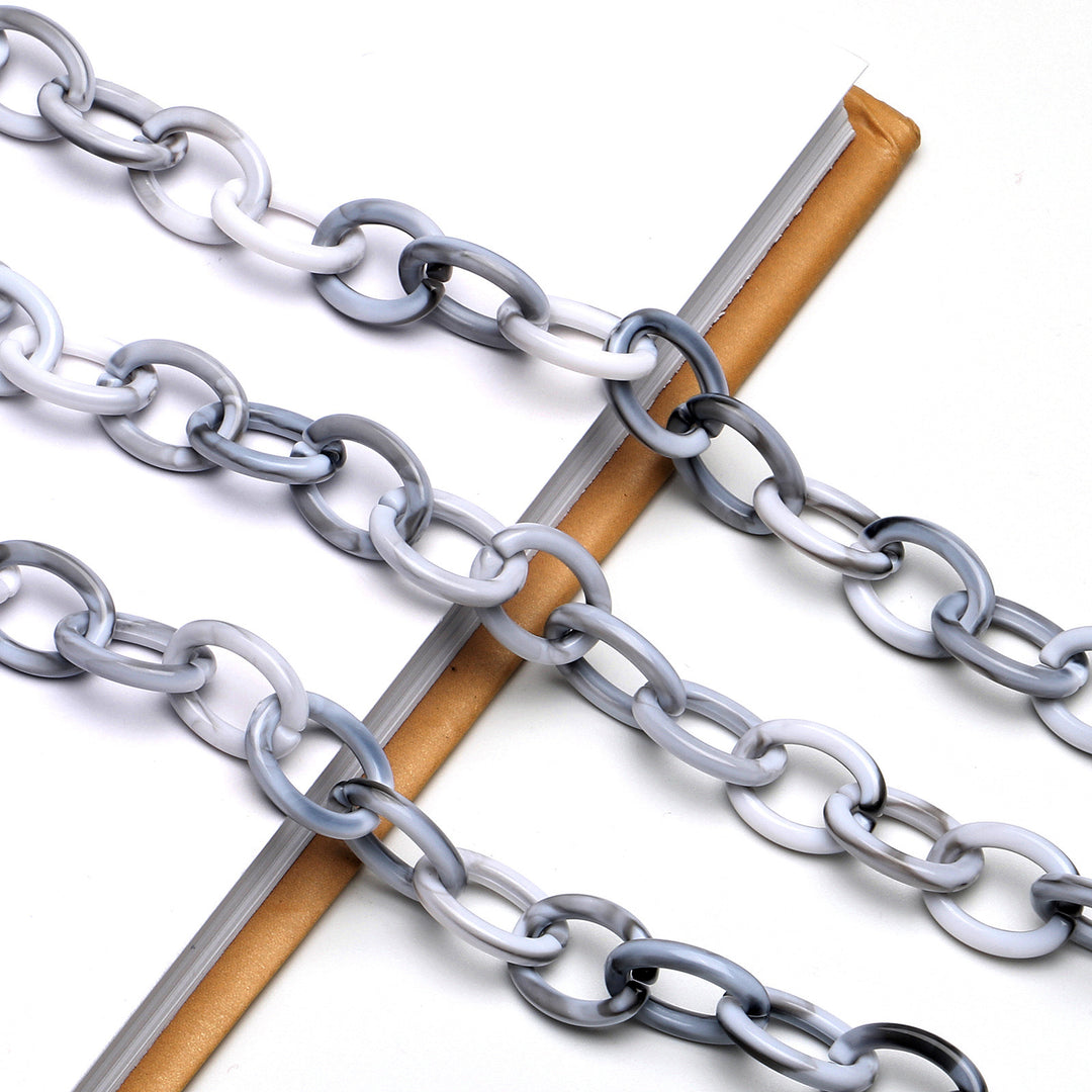 Fashion-Forward Eyewear Chain Kalsten