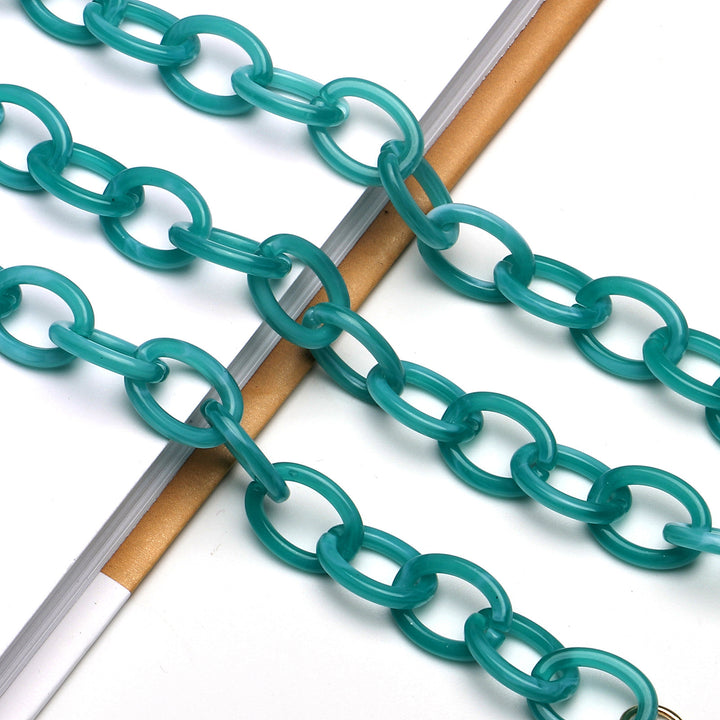 Fashion-Forward Eyewear Chain Kalsten