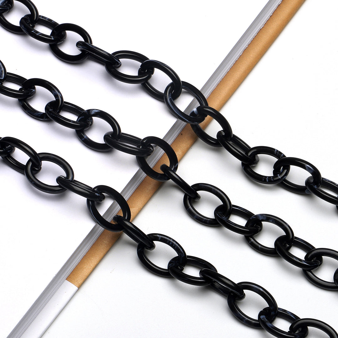 Fashion-Forward Eyewear Chain Kalsten