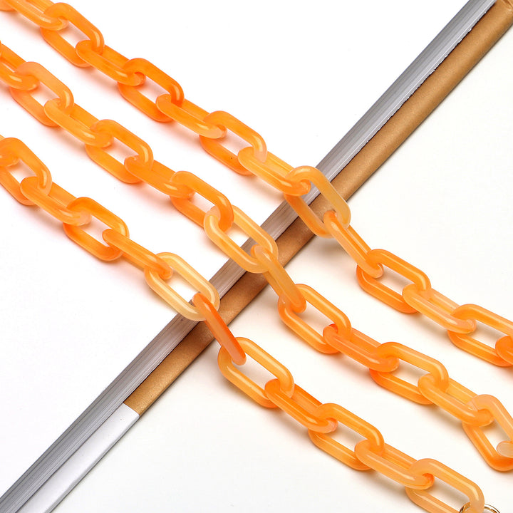 Fashion-Forward Eyewear Chain Kalsten
