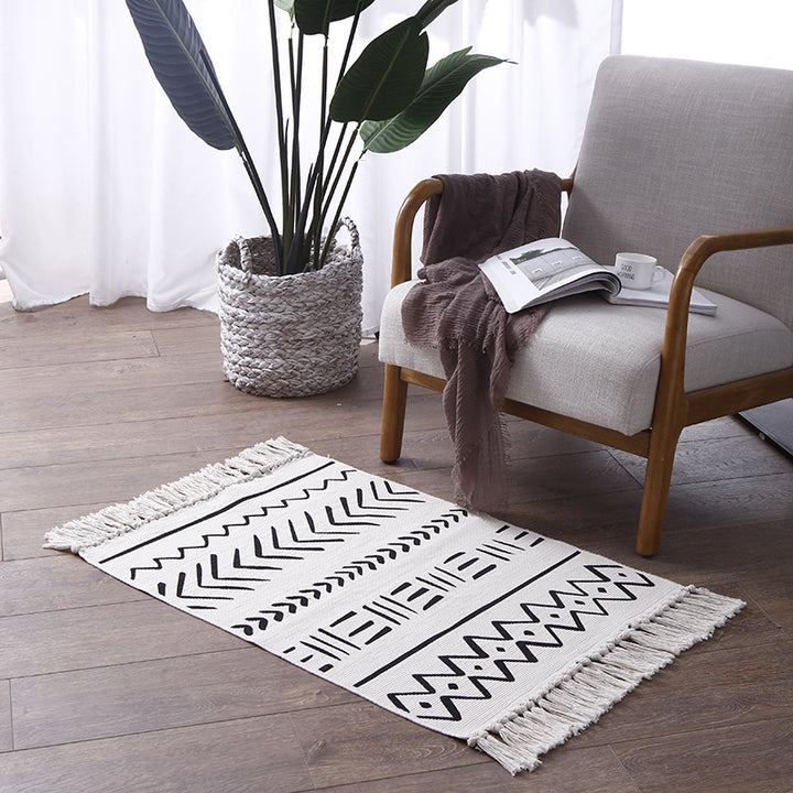 Flat-woven cotton runner with Boho-Ethno motif and decorative fringes Kalsten