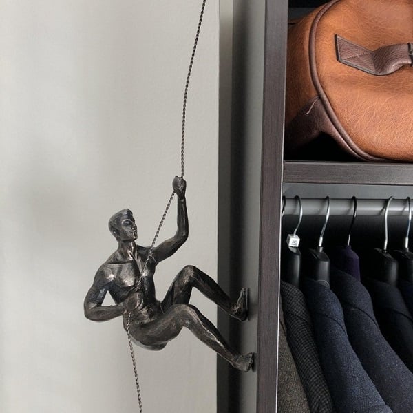 Kalsten | Climber Sculpture