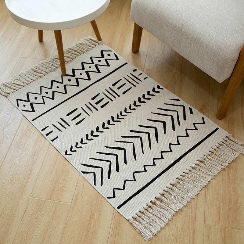 Flat-woven cotton runner with Boho-Ethno motif and decorative fringes Kalsten