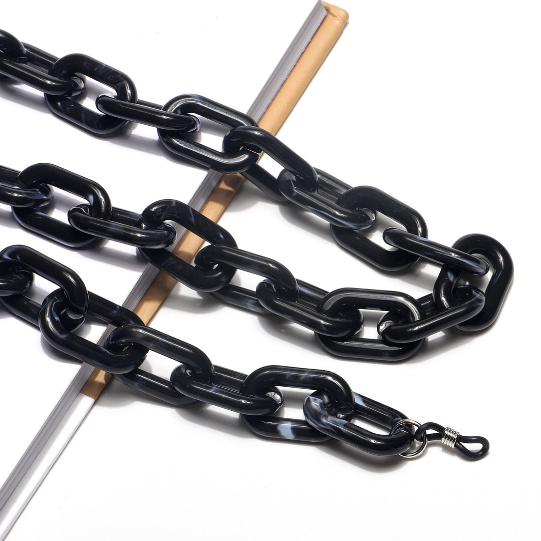 Fashionable Chunky Chain Eyewear Holder Kalsten