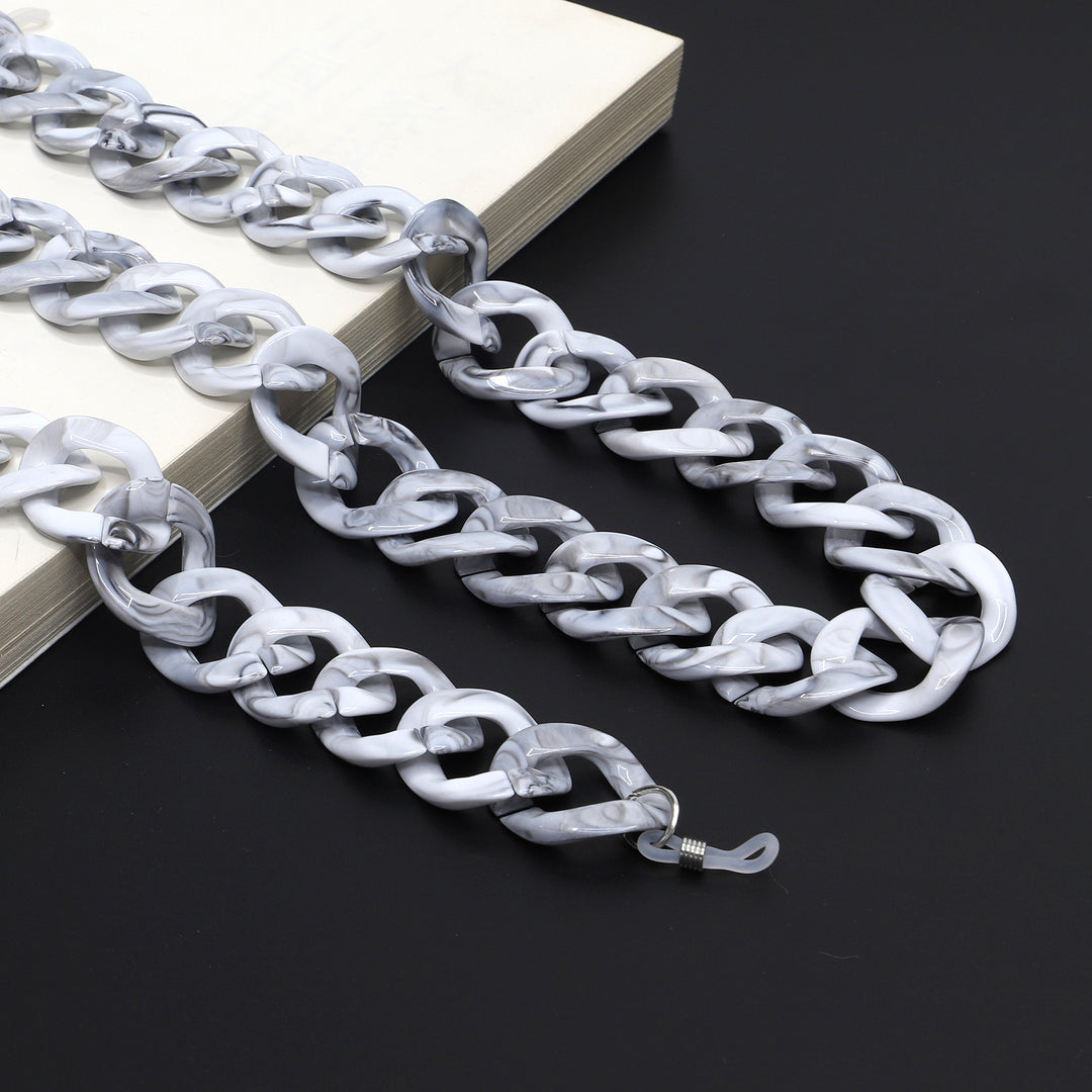 Fashionable Chunky Chain Eyewear Holder Kalsten