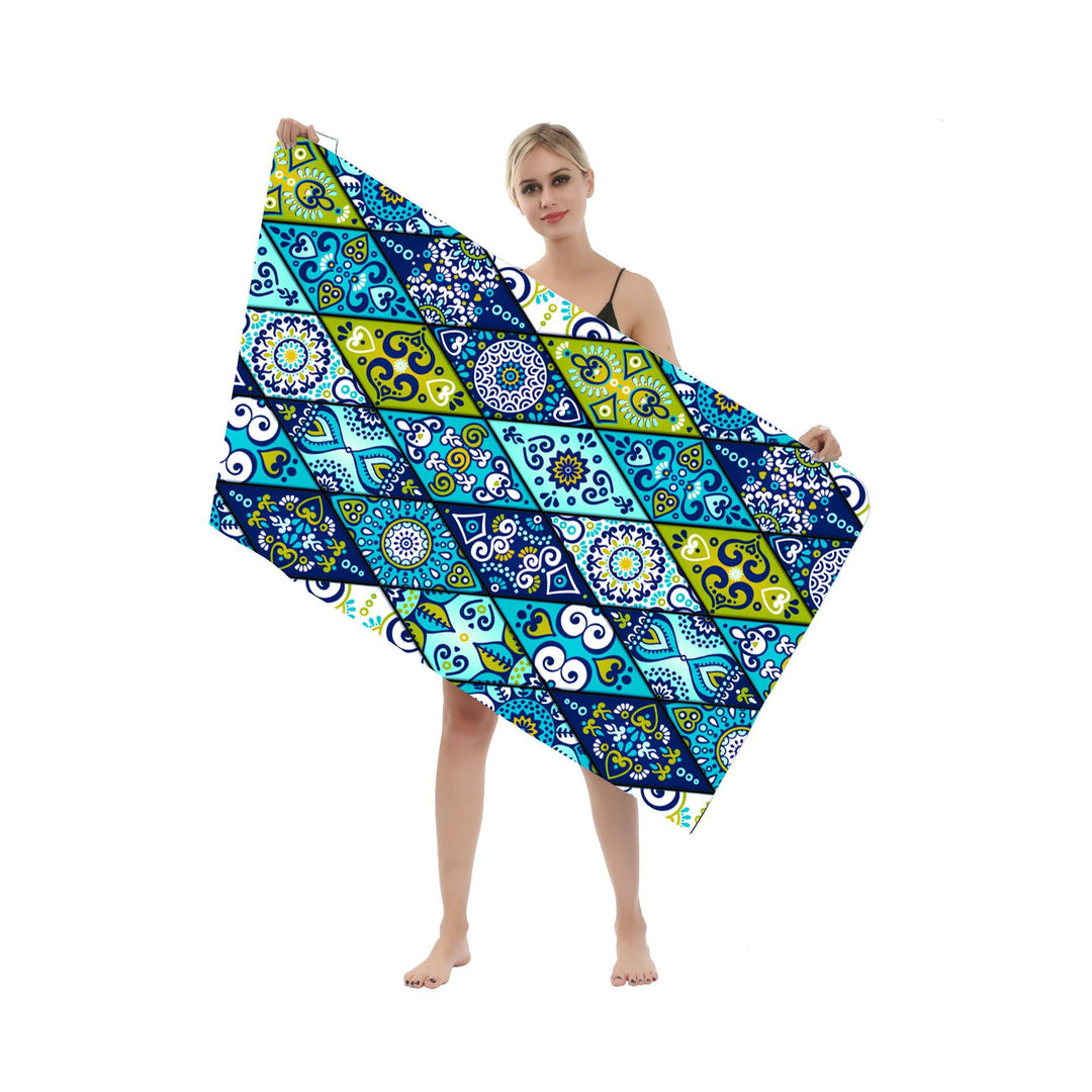 Multifunctional beach towel in creative mandala design Kalsten