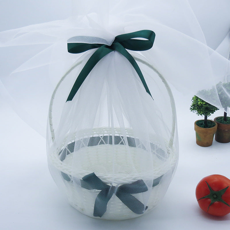 Elegant Gift Basket Kalsten