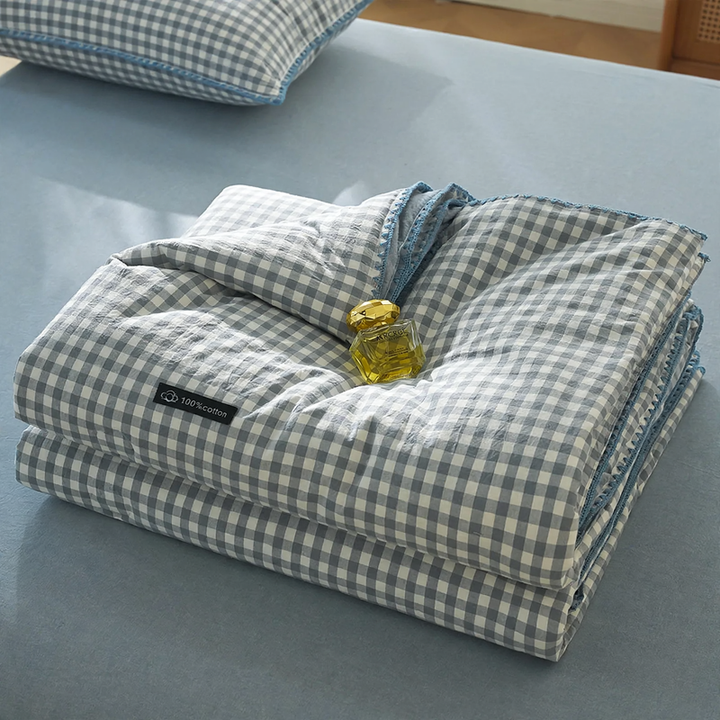 Cotton summer blanket, detergent-treated