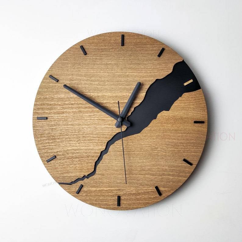 Surrealistic Wall Clock - Artistic Time Indication in Black Kalsten