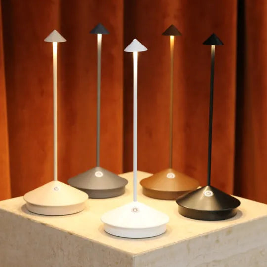 Spikelight – Waterproof Dimmable Wired Lamp