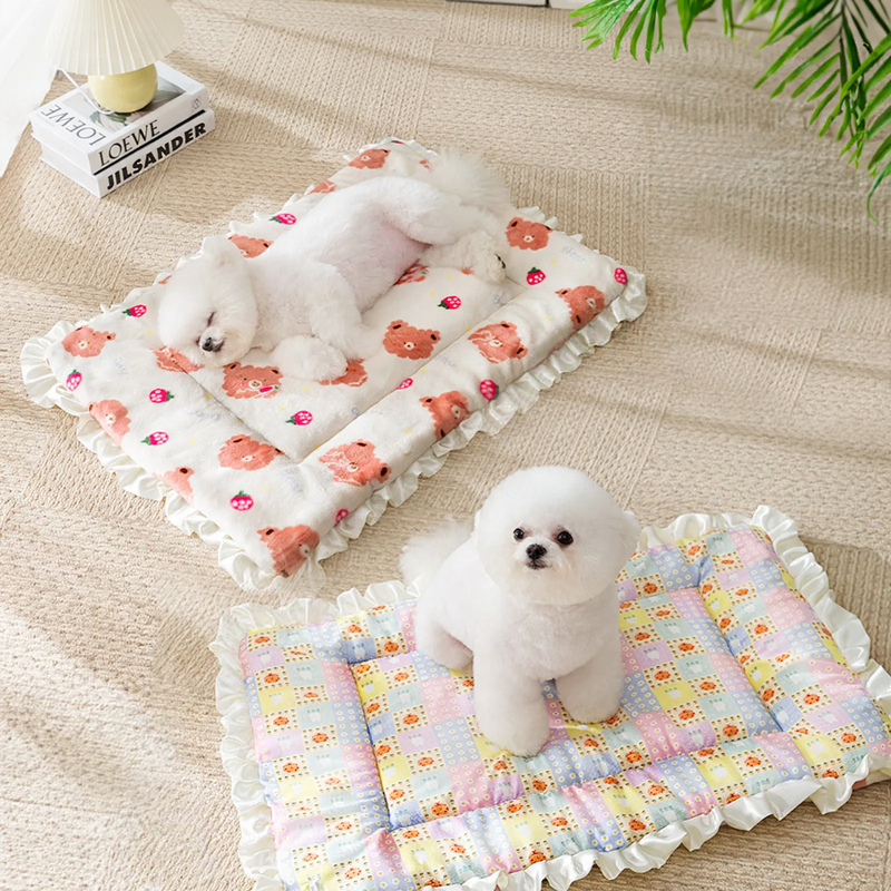 Reversible pet mat made of cotton, waterproof