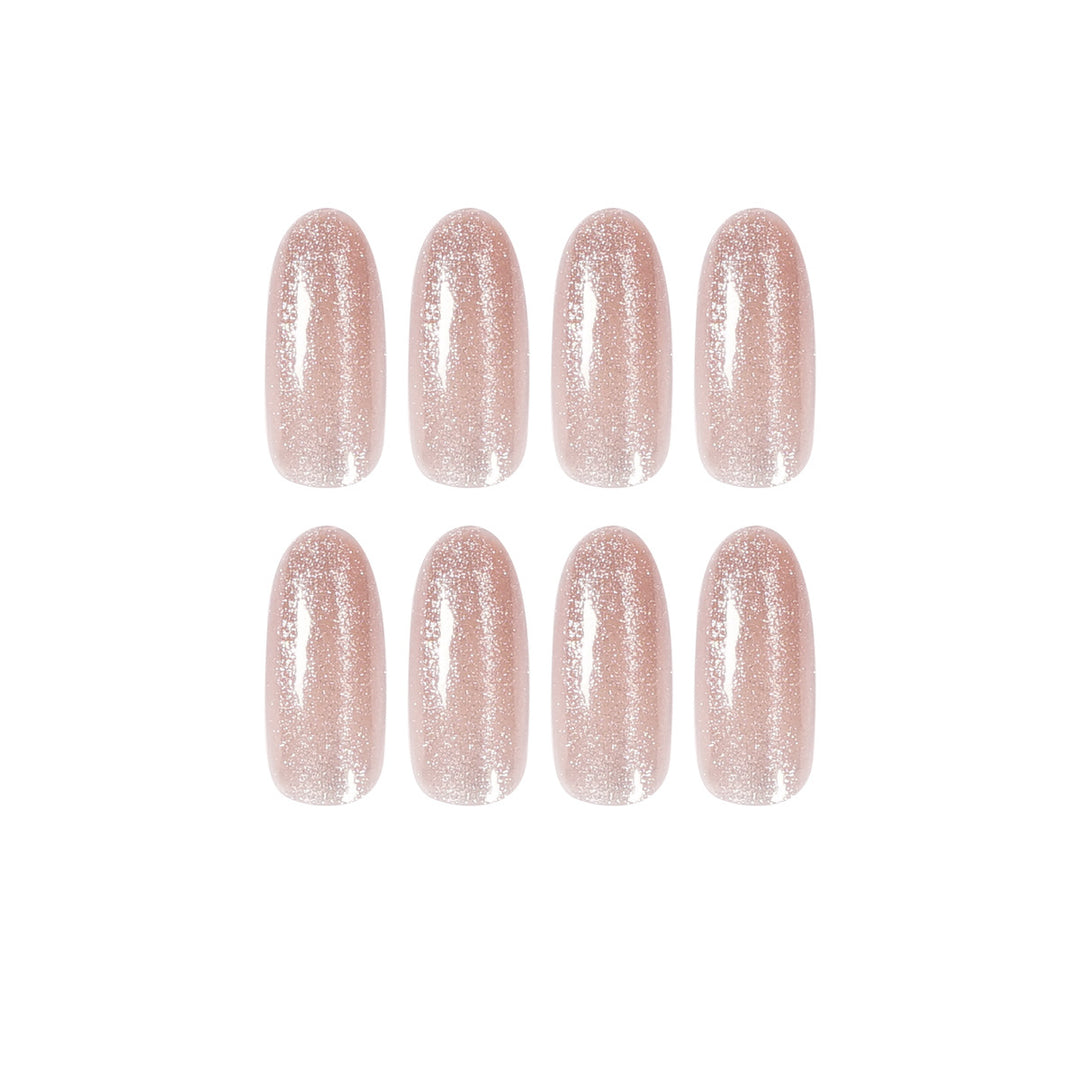 Glittering nail art with elegant accents Kalsten