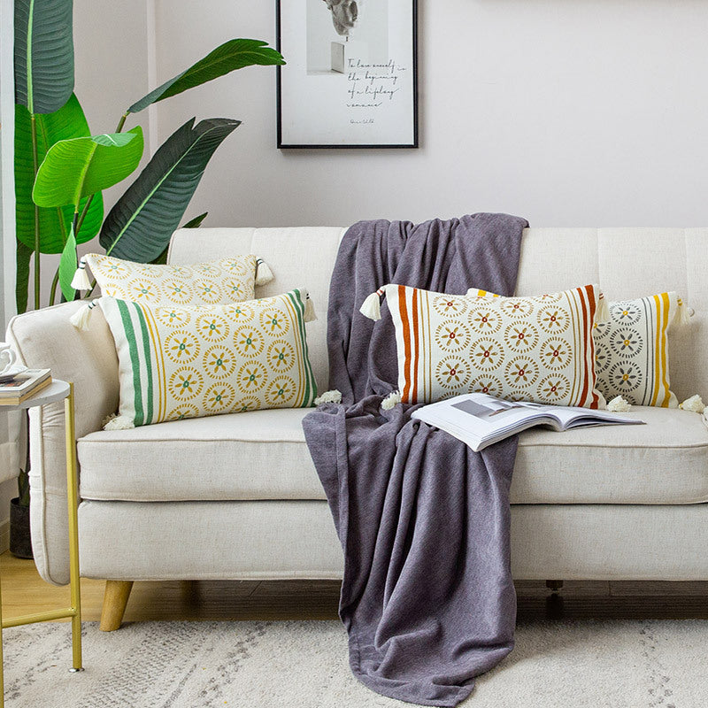 Decorative cushion cover with woven medallion pattern and tassels Kalsten