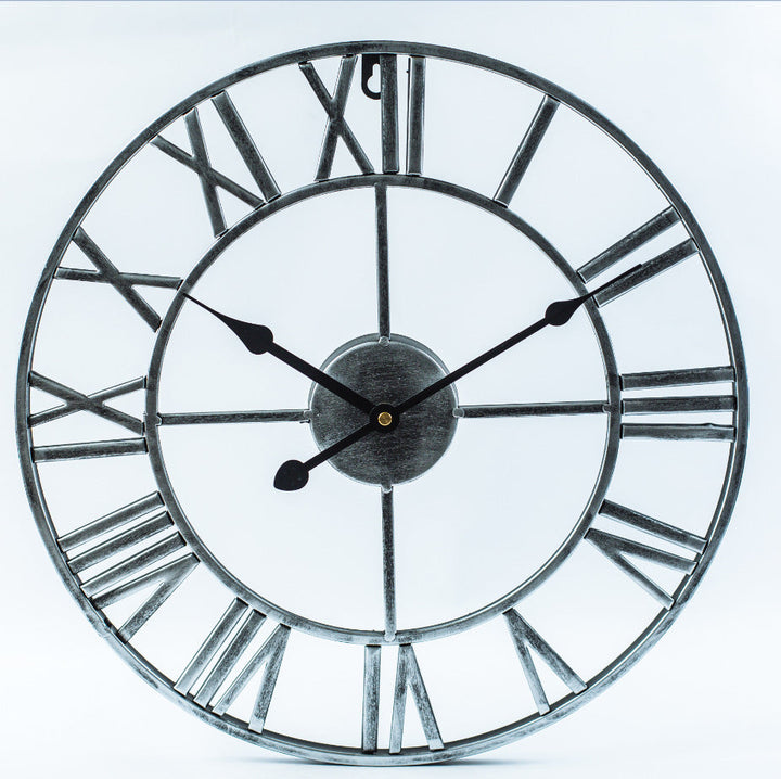 Large Retro Wall Clock made of Iron - Timeless Elegance Noxord
