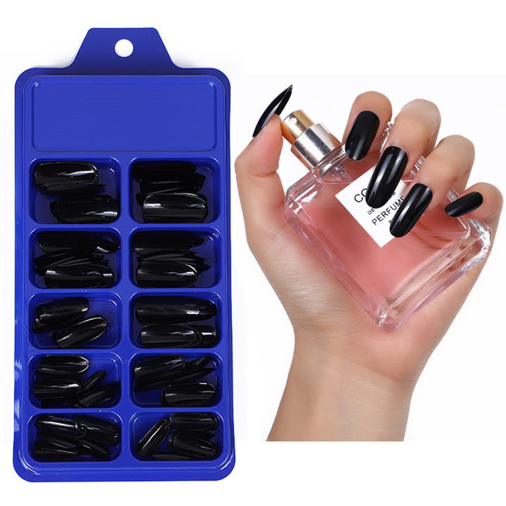Artificial nails in elegant stiletto style Kalsten