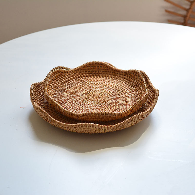 Elegant and handwoven fruit bowl Kalsten