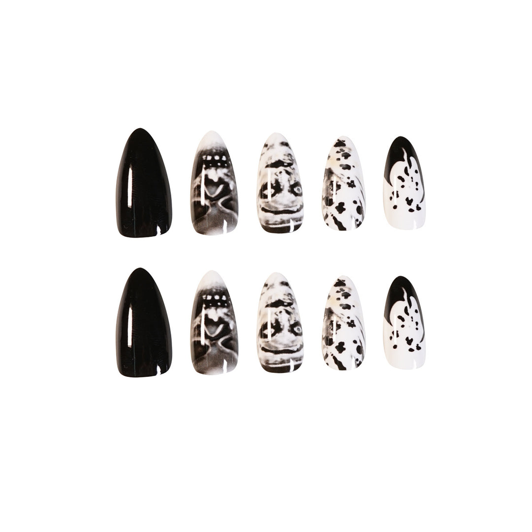 Creative Nail Art in Gothic Style Kalsten