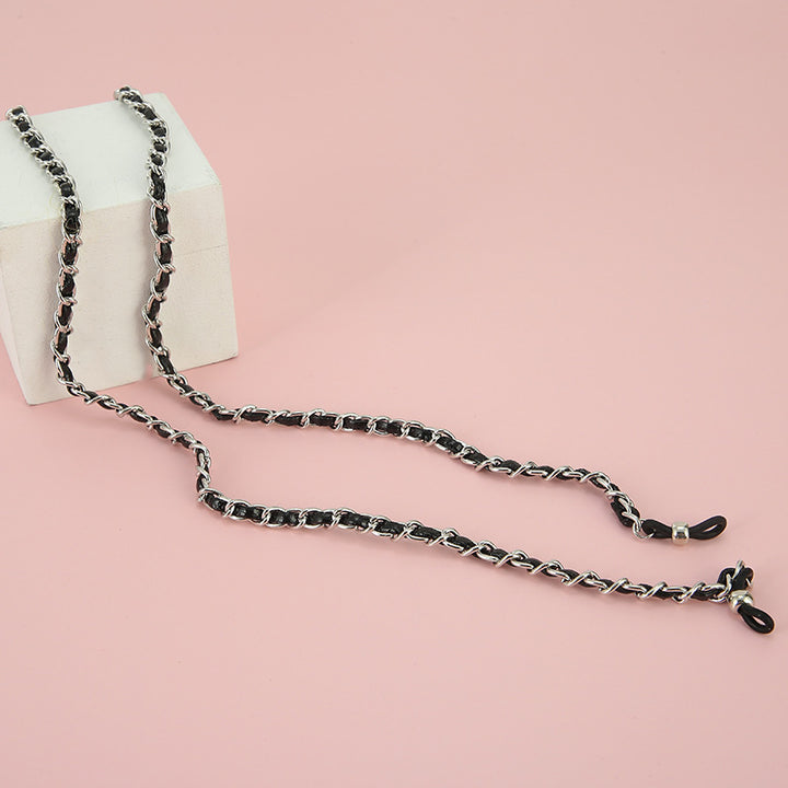 Fashionable Chain Eyewear Holder Kalsten