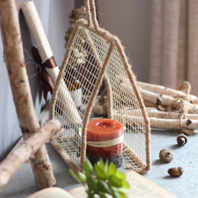 Decorative plant holder made of wire and natural fiber Kalsten