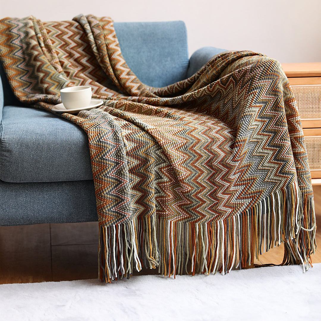 Zigzag Pattern Decorative Throw Blanket