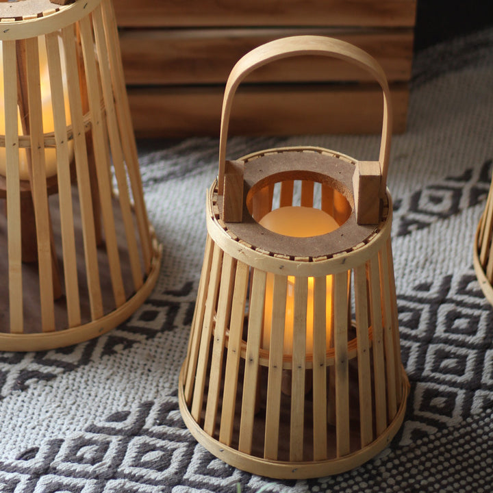 Handcrafted wooden lantern Kalsten