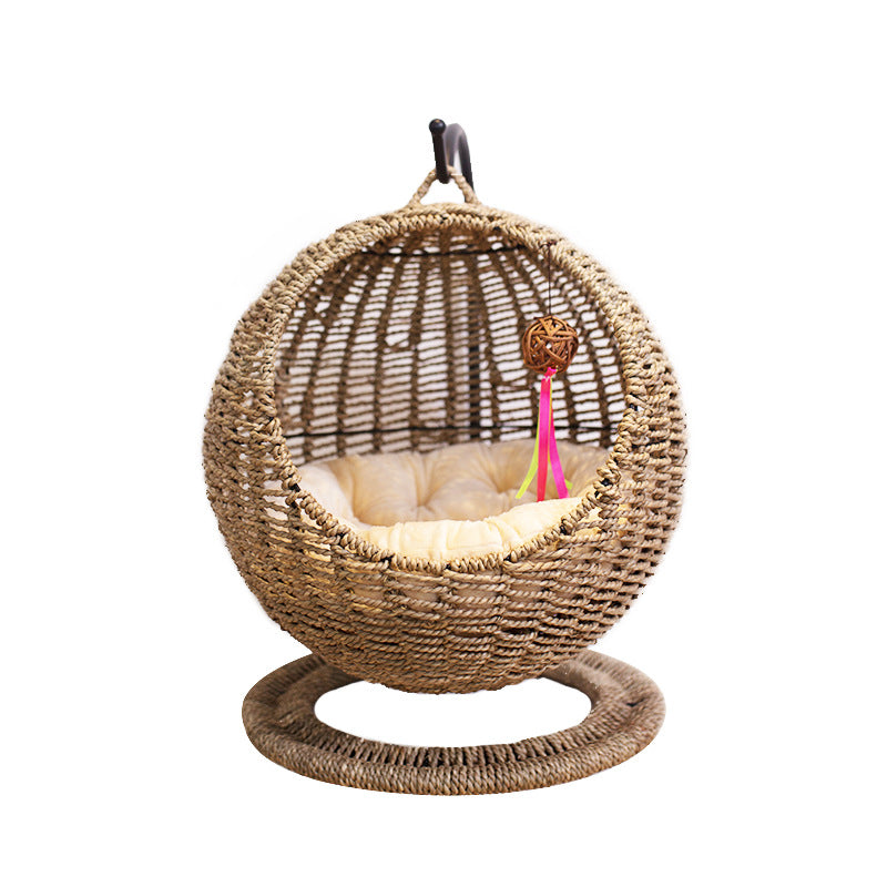 Hanging chair made of natural material Kalsten