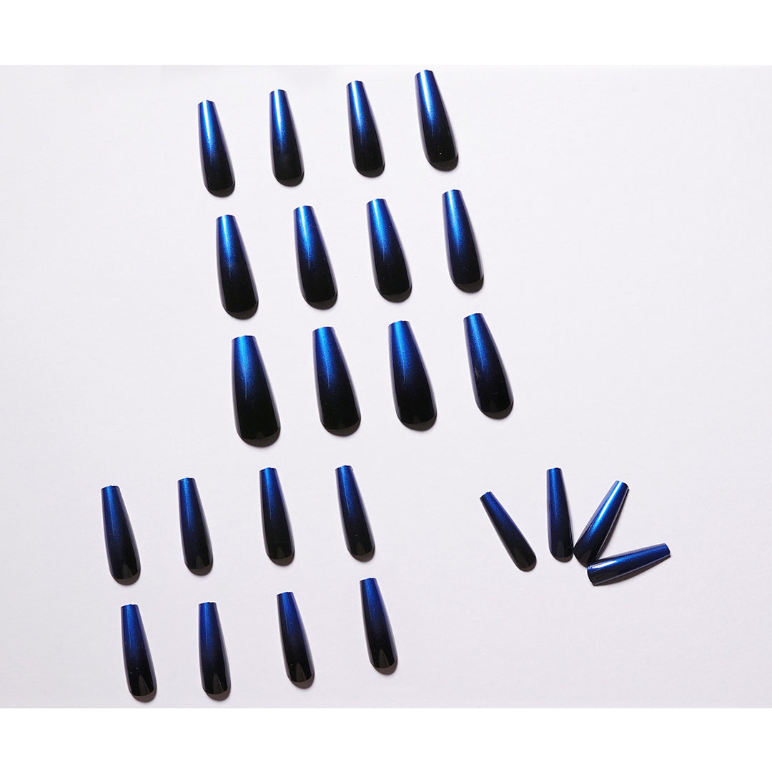 Elegant artificial nails with gradient Kalsten