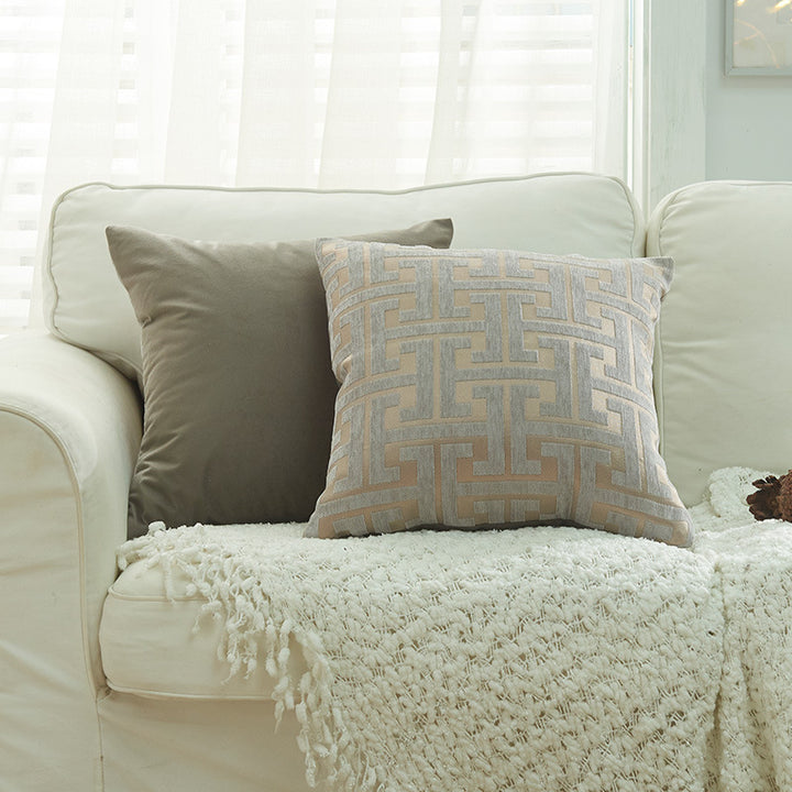 Geometric Patterned Throw Cushion