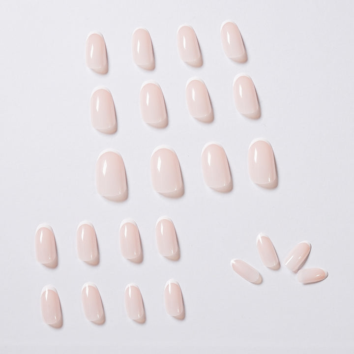 elegant Nail Art with precise French Tip Kalsten