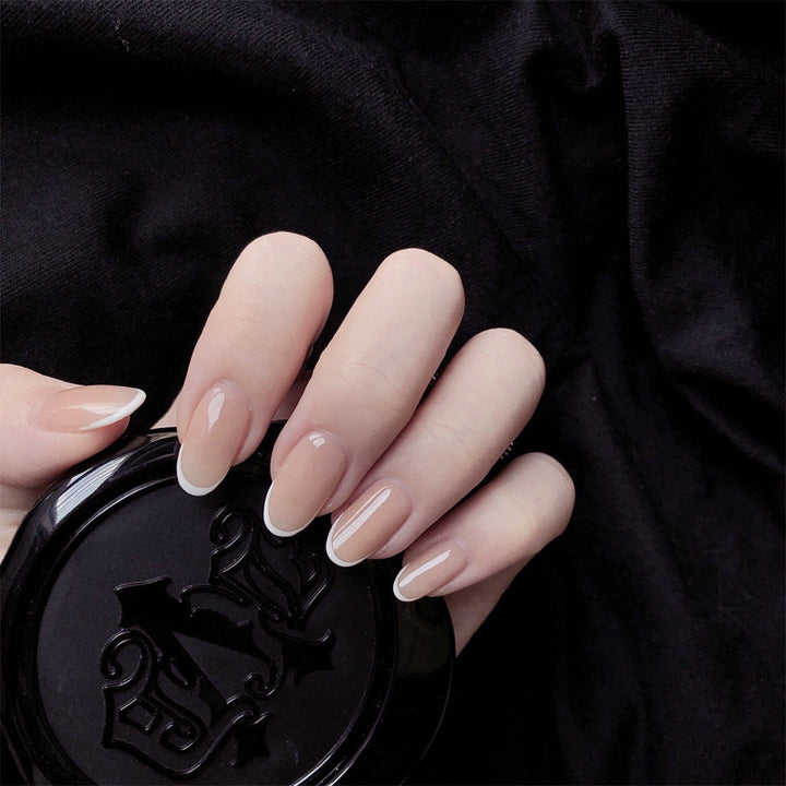 elegant Nail Art with precise French Tip Kalsten