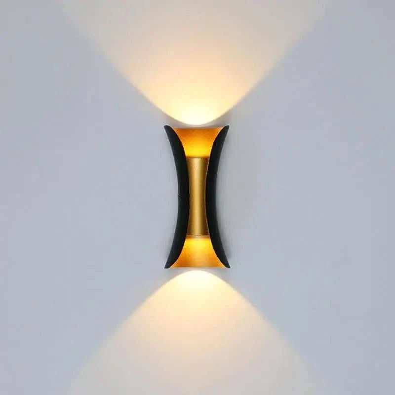Kalsten | Weatherproof wall light with IP65 protection