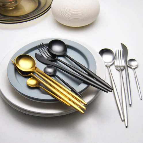 24-piece Stainless Steel Gold-Silver Luxury Cutlery - RoyalGlow