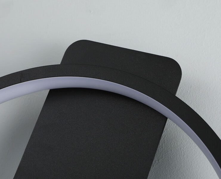 Luxe Clock-shaped LED Wall Lamp for Modern Interior Noxord