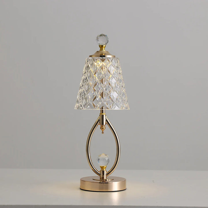 Vintage Crystal Table Lamp - Elegant Vintage Crystal Table Lamp for a Charming Atmosphere Noxord