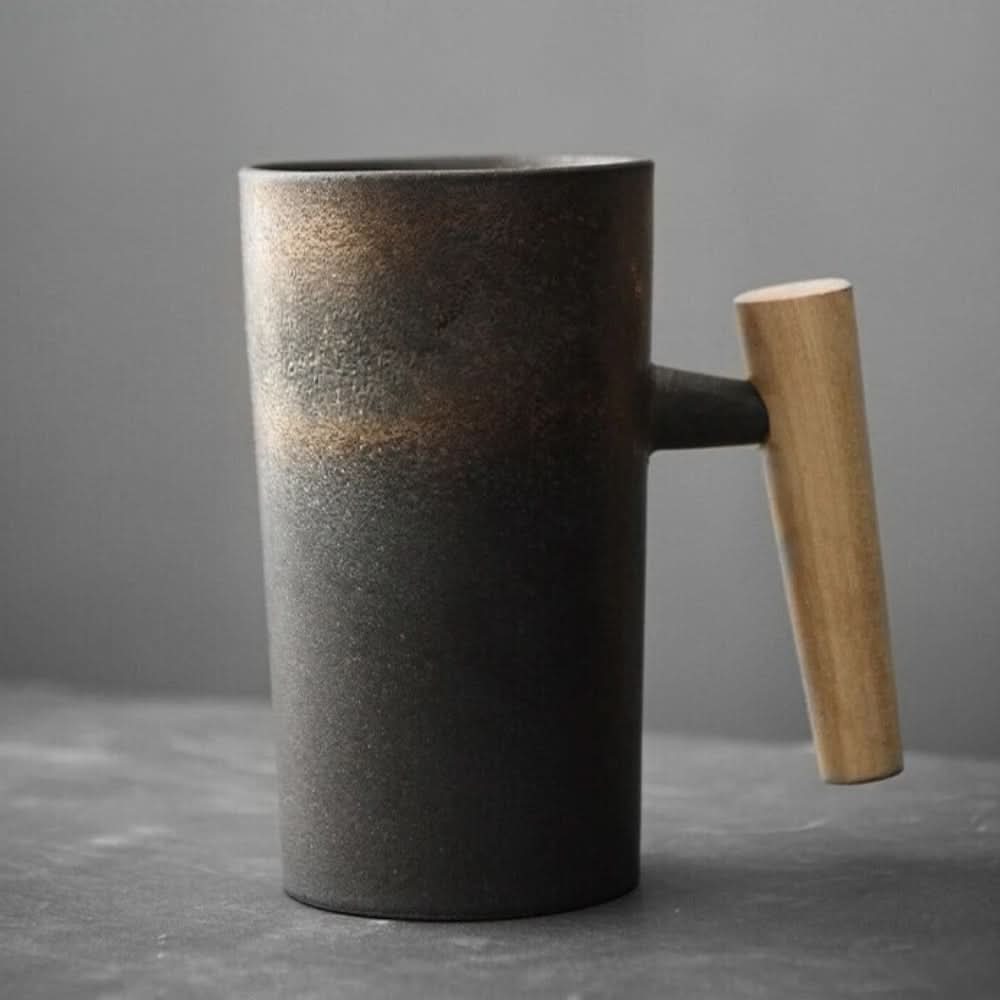 Kalsten | BREWCRAFT MUG – Handmade ceramic mug with wooden handle for stylish coffee enjoyment