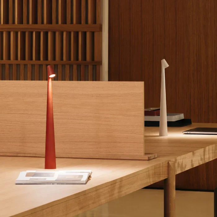 LuminEssence Glow Sculpting Table Lamp | Kalsten