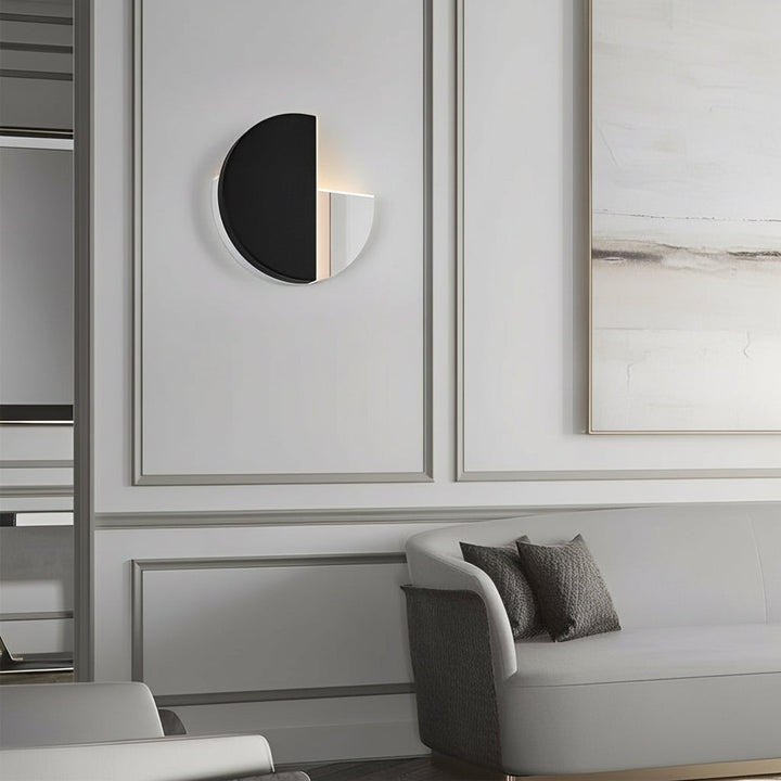 LED Wall Sconce – Circular 350° Rotatable Black Acrylic (Integrated LED & 23cm) | Noxord