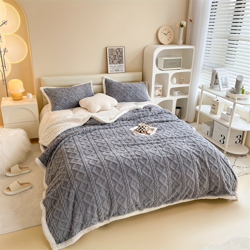 Vintage Luxe Reversible Fleece Blanket - Essential for Winter Noxord