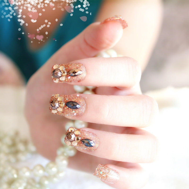 Glittering Nail Art Kalsten