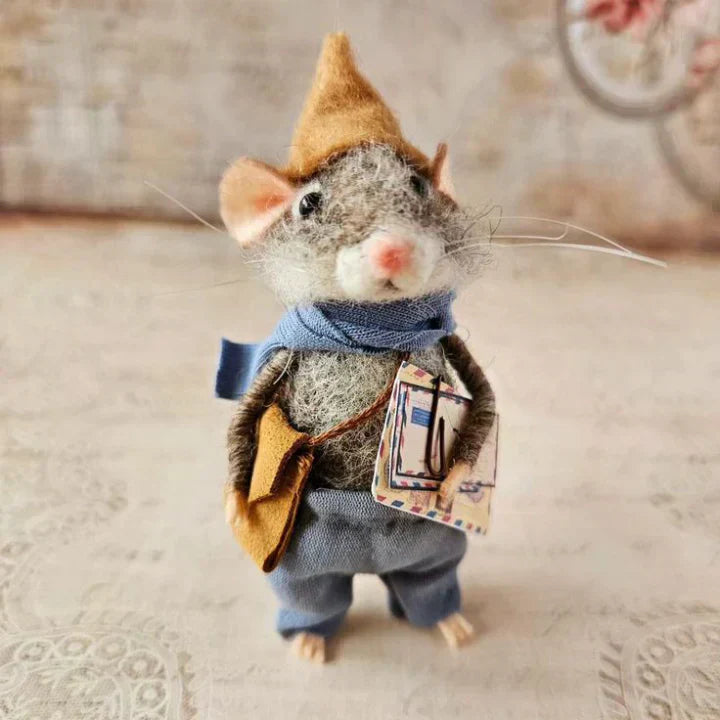 Kalsten | Handmade felt mouse | Christmas decoration & gift idea | Needle felted from wool & fabric | Sustainable