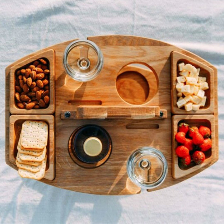 Kalsten | Compact picnic table with wooden bottle holder