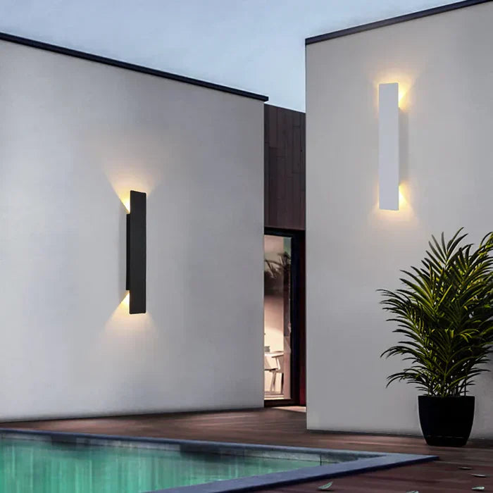StormGlow Light - Weatherproof LED Outdoor Wall Lamp | Kalsten