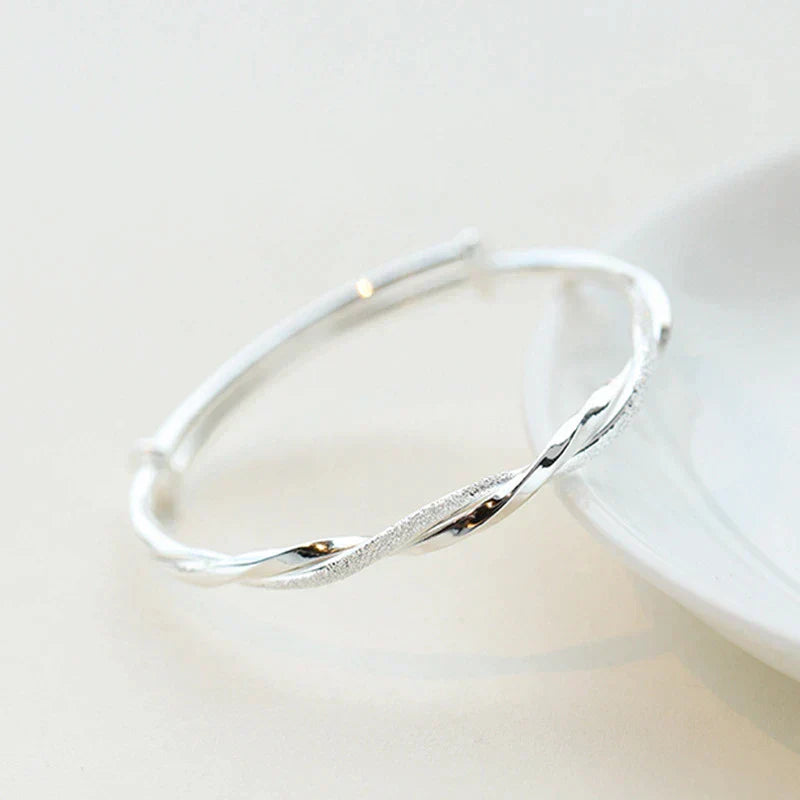 Elegant Twisted Silver Bracelet Noxord